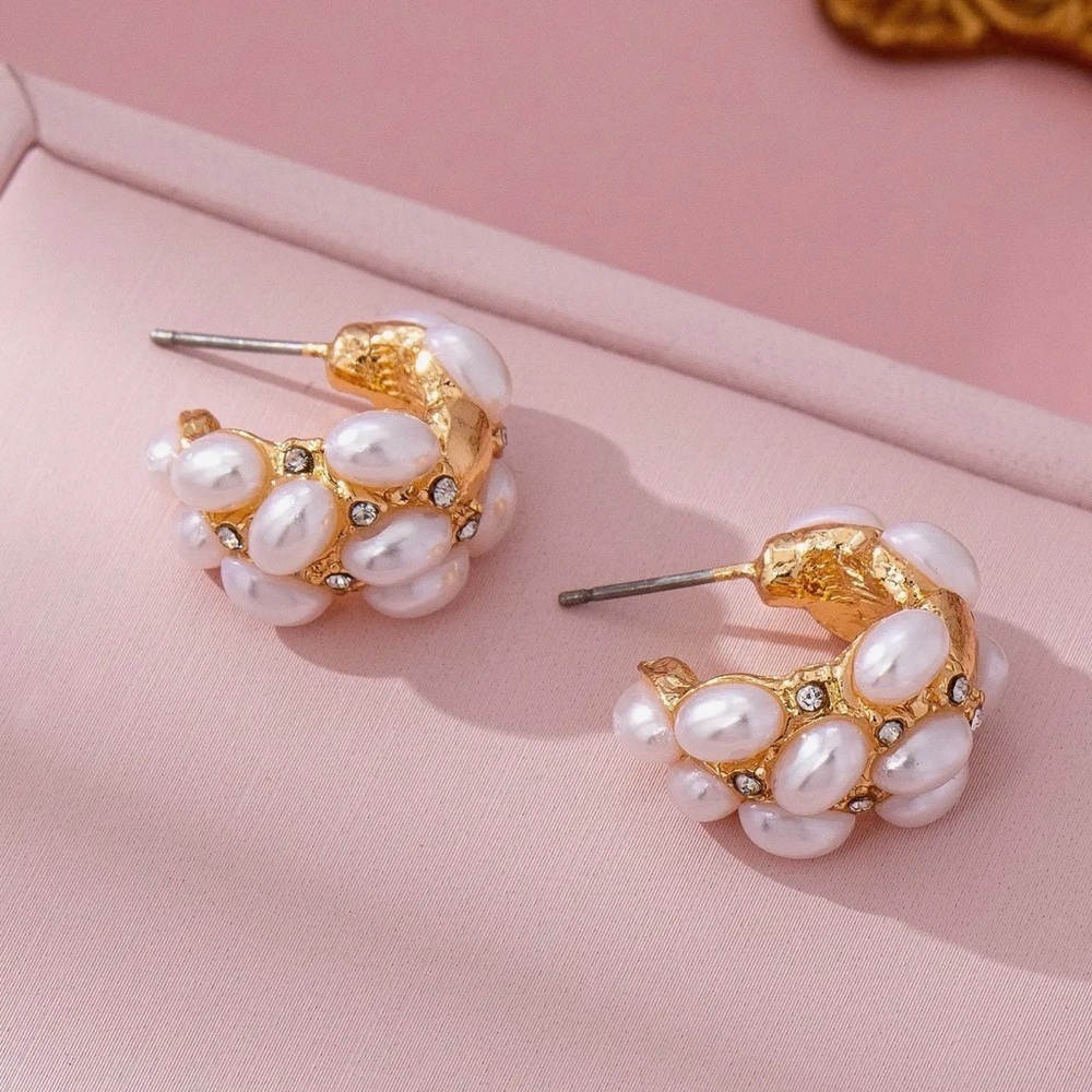 Pearl Cluster Half Hoop Earrings (1218) - Picture 4 of 4